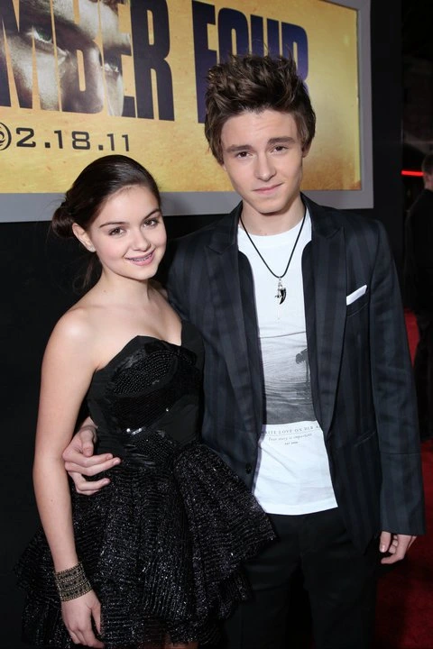 Ariel-Winter-and-Callan-McAuliffe-arrive-on-the-red-carpet-arrivals-for-the-premiere-of-I-Am-Number-Four