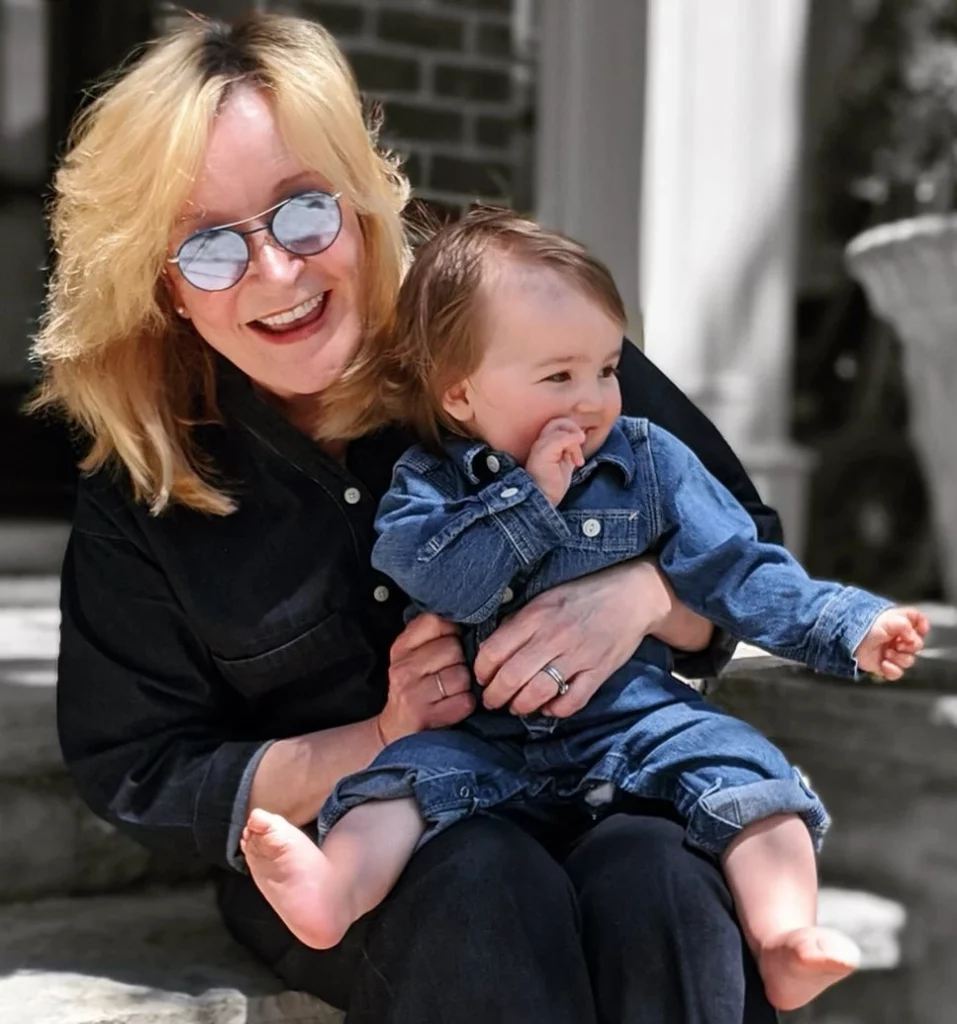 marilyn-denis-with-her-granddaughter