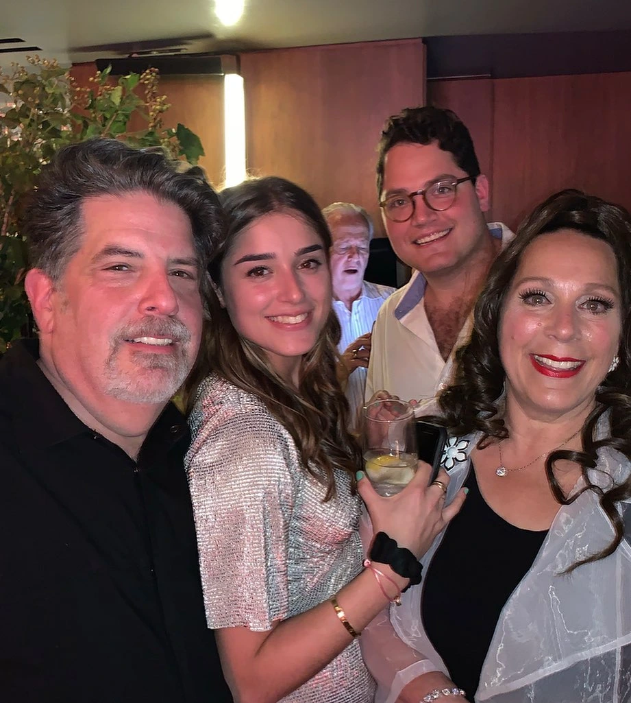 ben-soffer-with-his-parents-and-sister