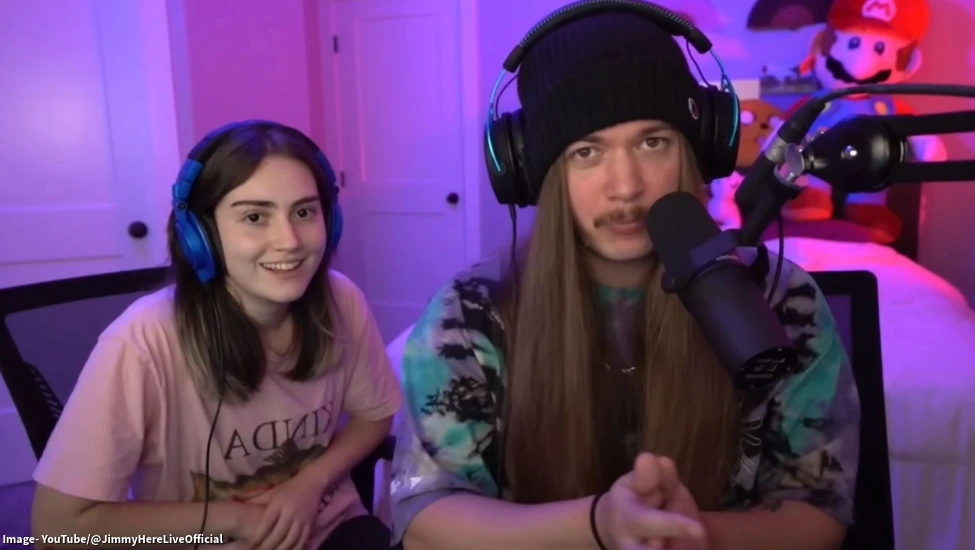 Jimmy-Here-Revealed-His-Cute-Girlfriend-on-Twitch